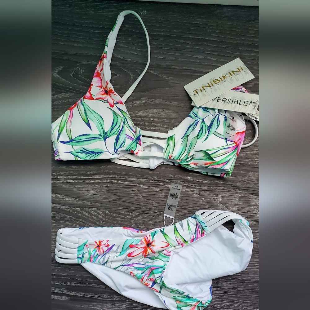 XS NWT Swimsuit